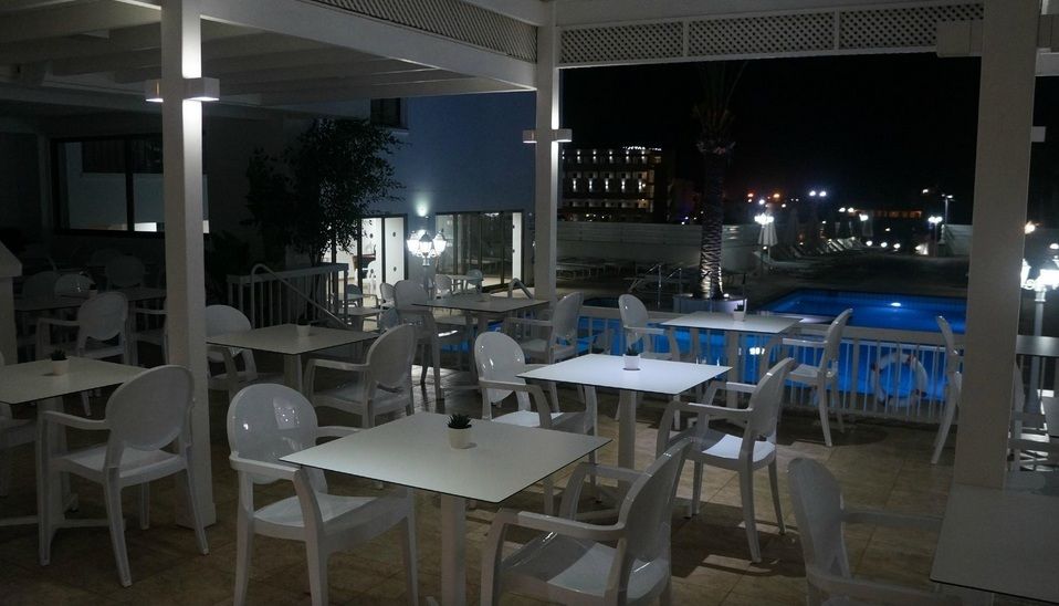 Apart Otel Liquid Aya Napa